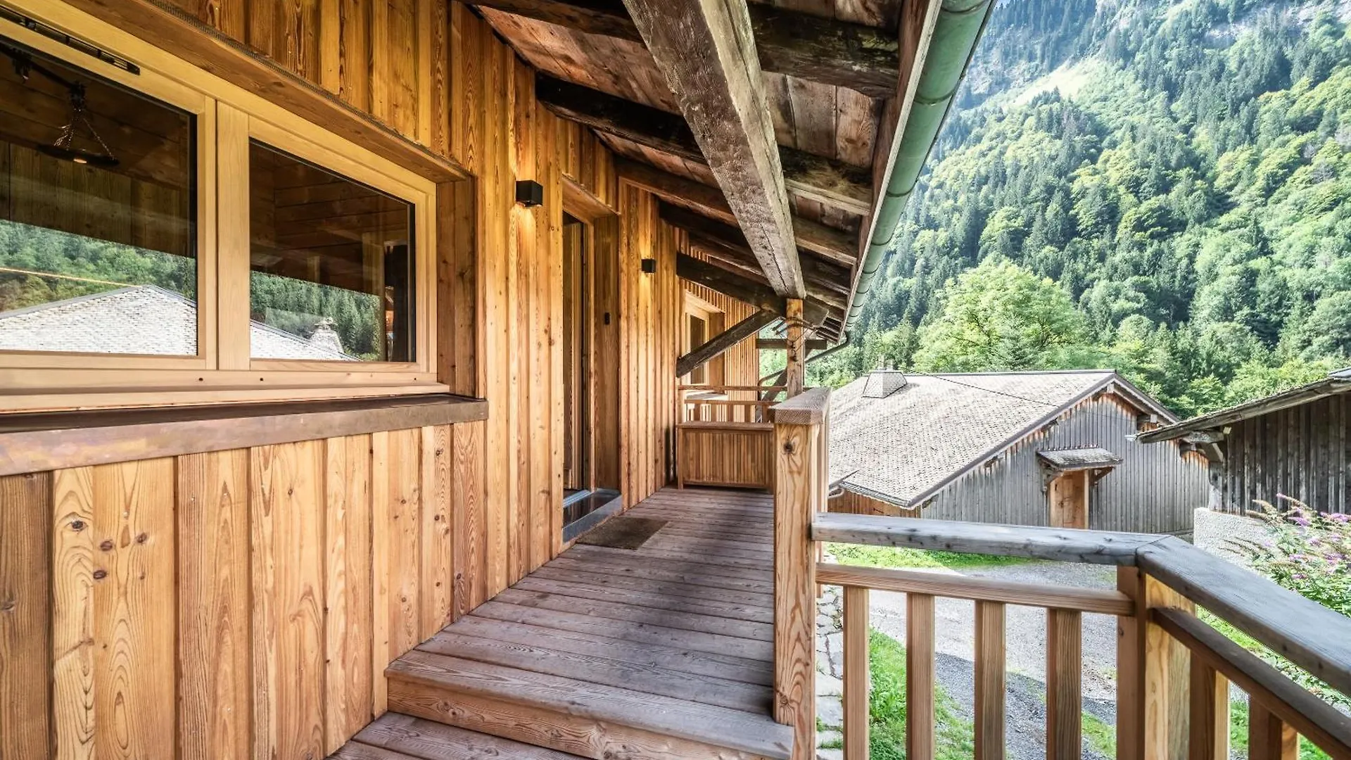 Chalet Le Soli Morzine - By Emerald Stay