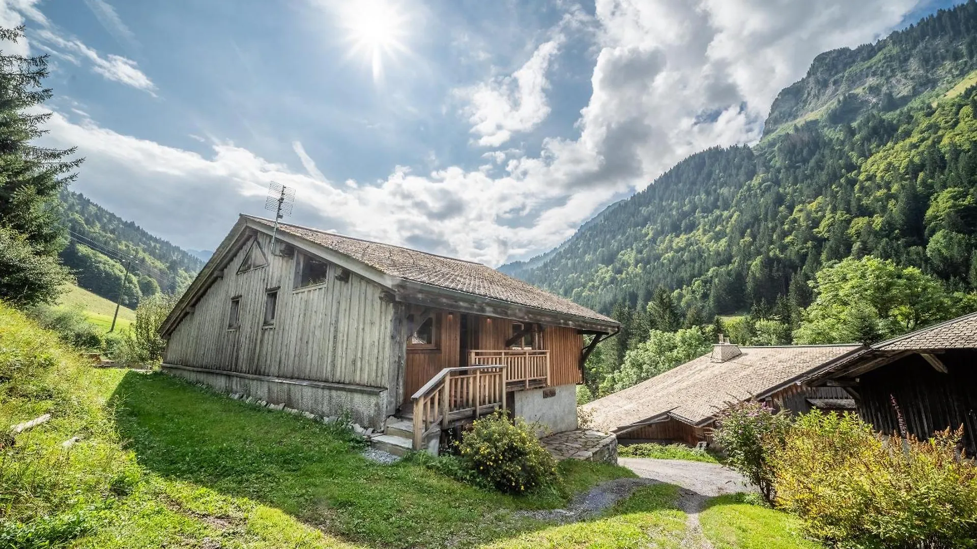 Chalet Le Soli Morzine - By Emerald Stay